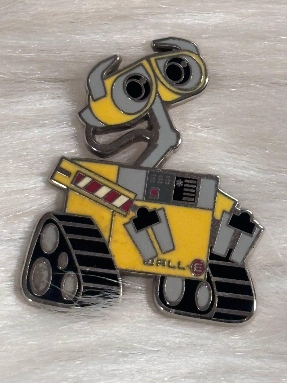 Pixar Wall-E Movie Collectible 2010 Pin Wall-E